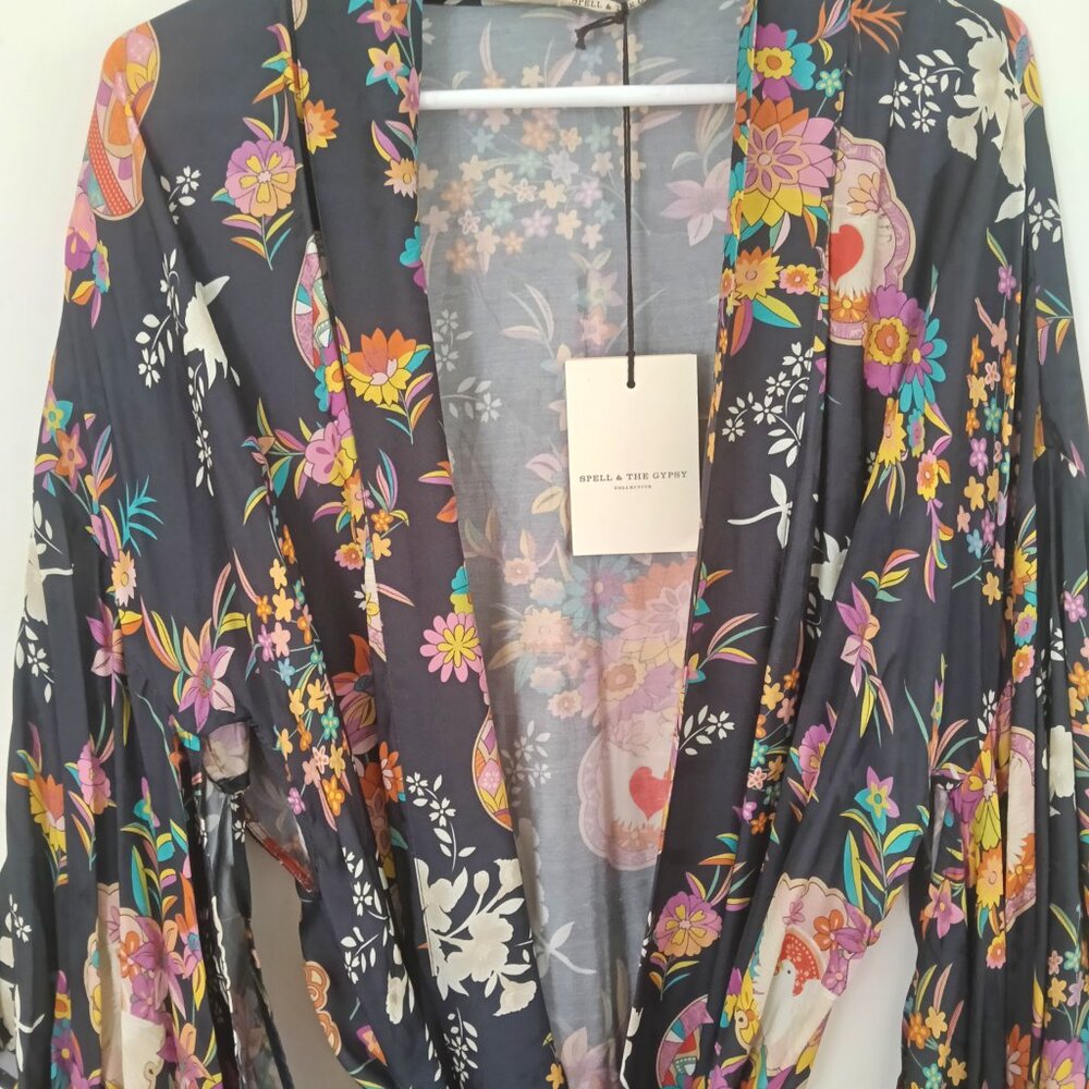 SPELL Leo Robe M/L - Picture 4 of 7